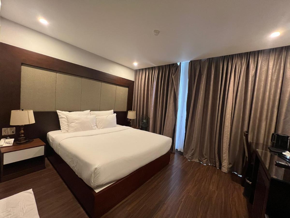 Moon Halo Hotel ハロン エクステリア 写真