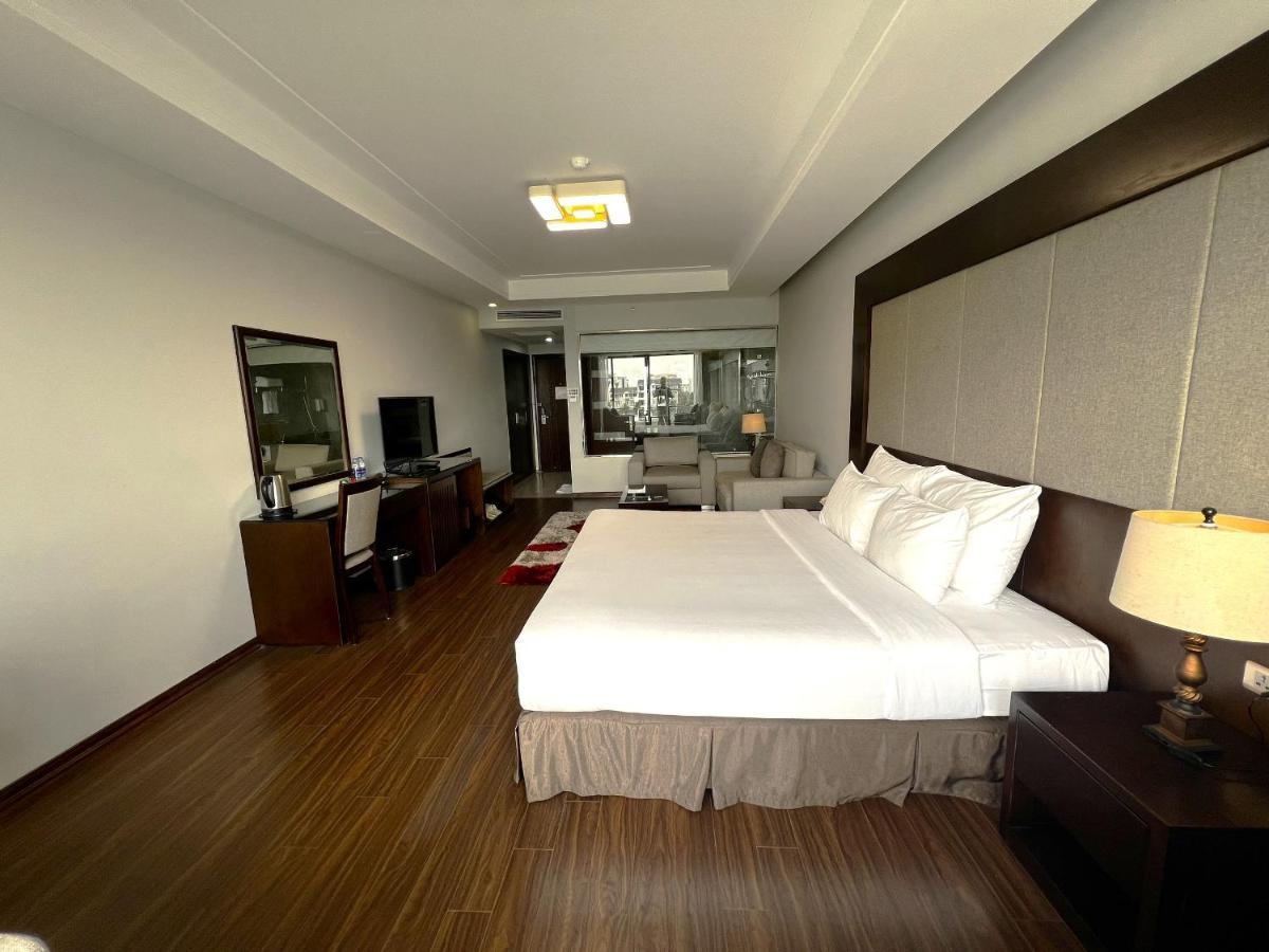 Moon Halo Hotel ハロン エクステリア 写真